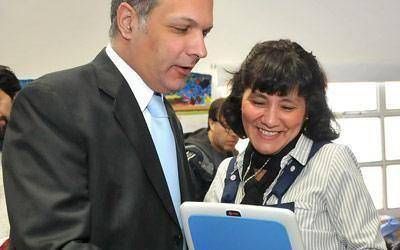 Ya todas las escuelas p�blicas est�n equipadas con netbooks