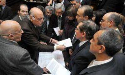 Promoci�n: diputados y senadores pidieron conciliar con la Naci�n