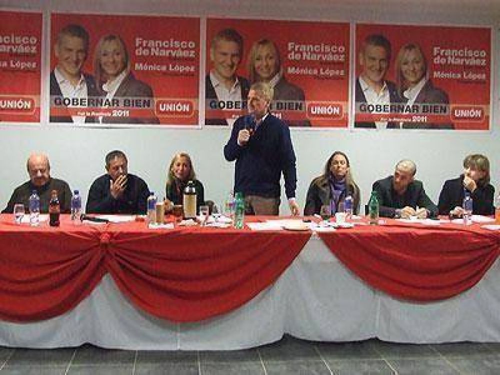 De Narv�ez llam� a �peronizar� la campa�a