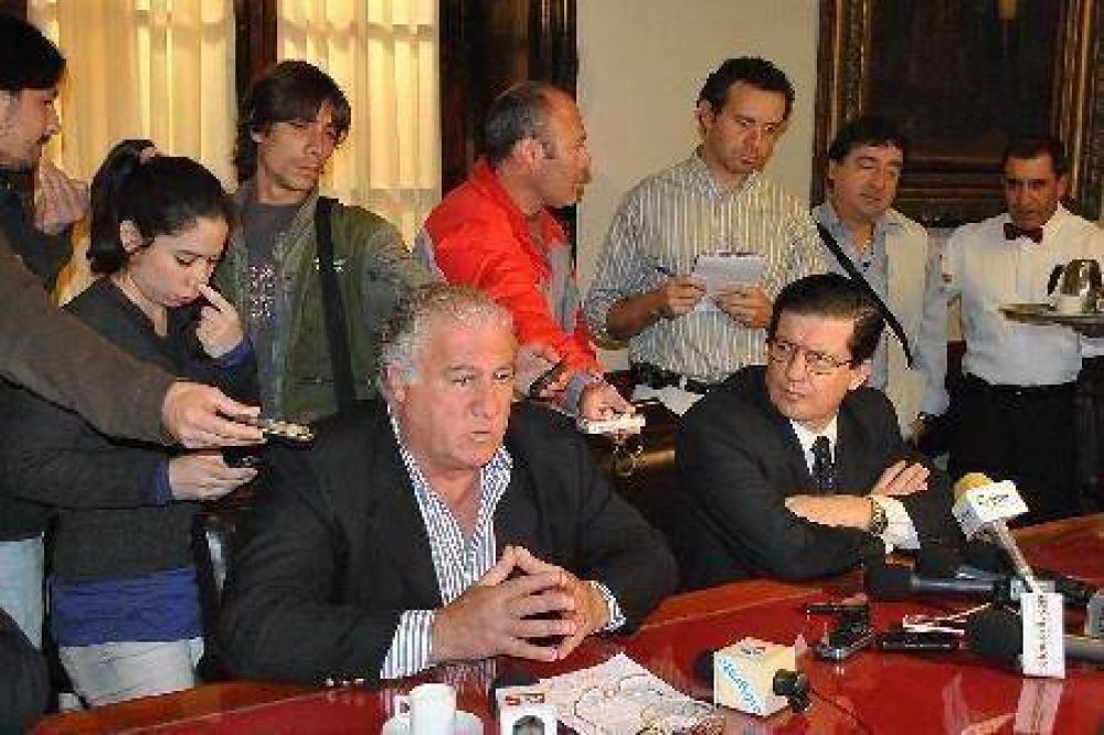 El poder legislativo exhibi� su compromiso con la producci�n