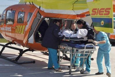 MINISTERIO DE SALUD - LA PROVINCIA SUM� NUEVO HELIC�PTERO SANITARIO PARA EMERGENCIAS