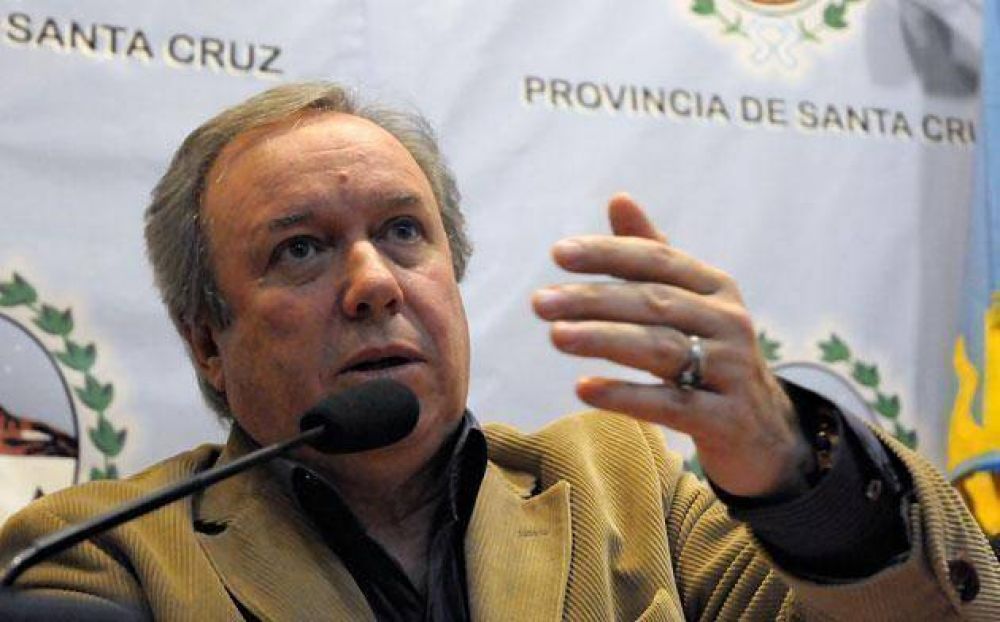 El Gobernador advirti� que peligran las fuentes de trabajo, habr� desinversi�n y las empresas de servicio se ir�n de la provincia