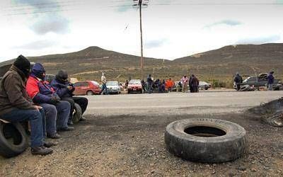 Dragones aceptaron una tregua de cinco d�as propuesta por Buzzi