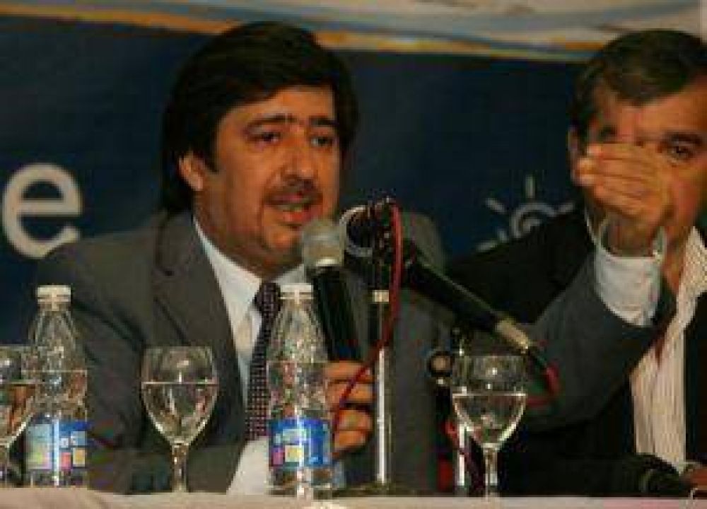 Mart�nez: �La Alianza ensucia la campa�a porque en doce a�os no resolvi� los problemas�