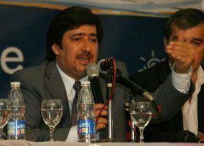 Mart�nez: �La Alianza ensucia la campa�a porque en doce a�os no resolvi� los problemas�