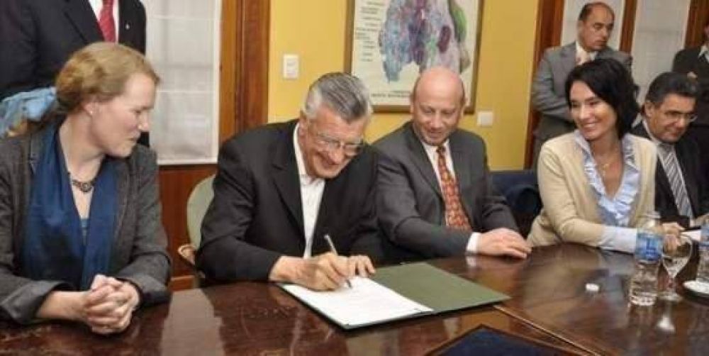 El Banco Mundial acord� a la Provincia u$s 50 millones para proyectos de Educaci�n y Salud