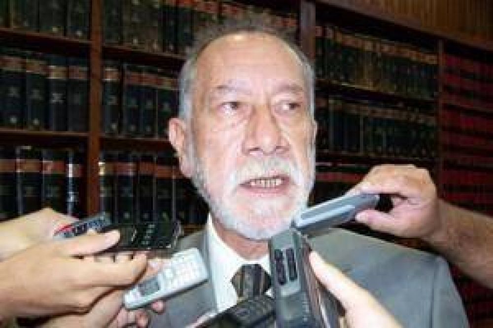Elecciones municipales: Gonz�lez pide fortalecer la institucionalidad de la provincia