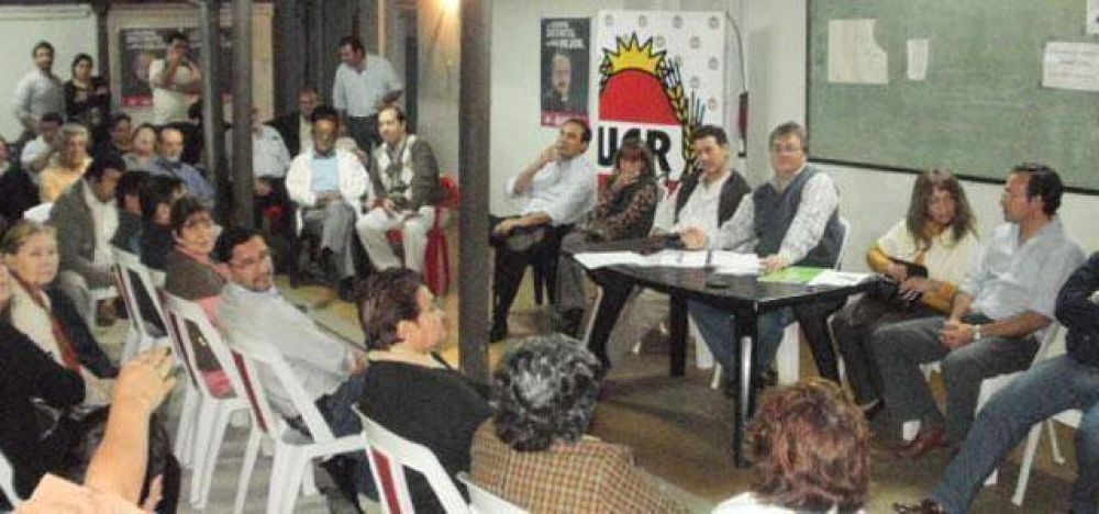 El Comit� Capital de la UCR participa activamente de las caravanas y almuerzos de ECO