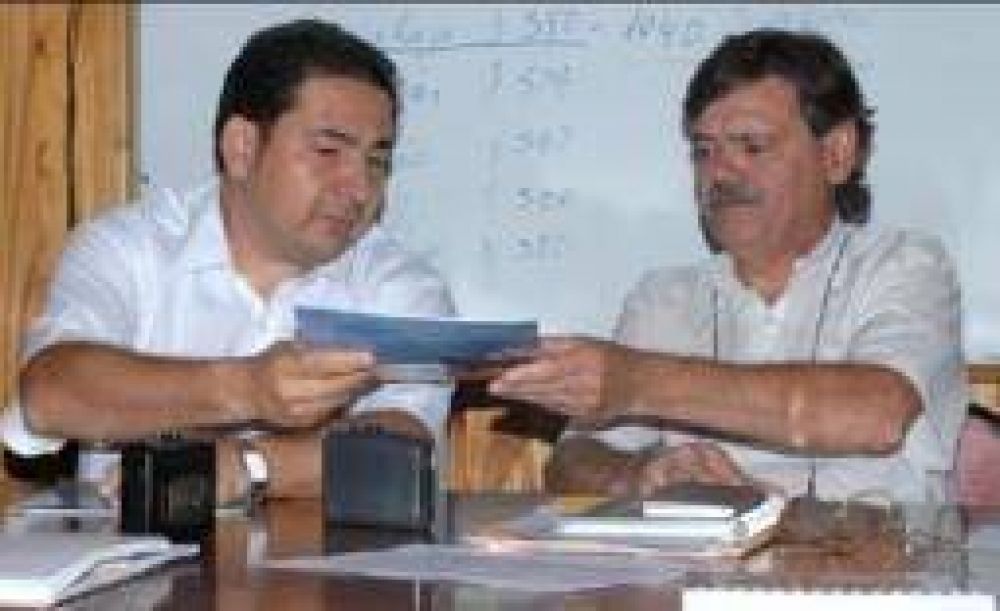 El gobierno propuso abonar en dos partes el �blanqueo� de $245 a docentes