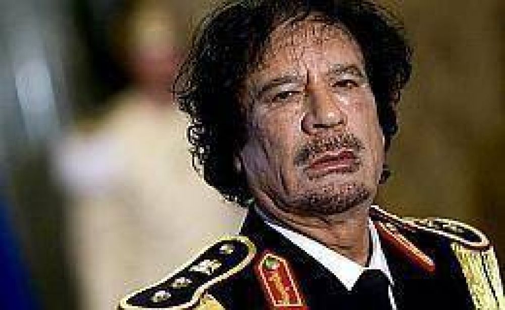 Reapareci� Gadafi: jur� que no se entregar� y continuar� la lucha "hasta que arda Libia"