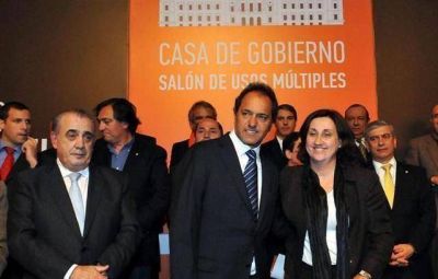 LUJ�N - LA INTENDENTA GRACIELA ROSSO RECIBI� DEL GOB. SCIOLI 1 MILL�N DE PESOS EN EL MARCO DEL PLAN �SOLUCIONES YA�