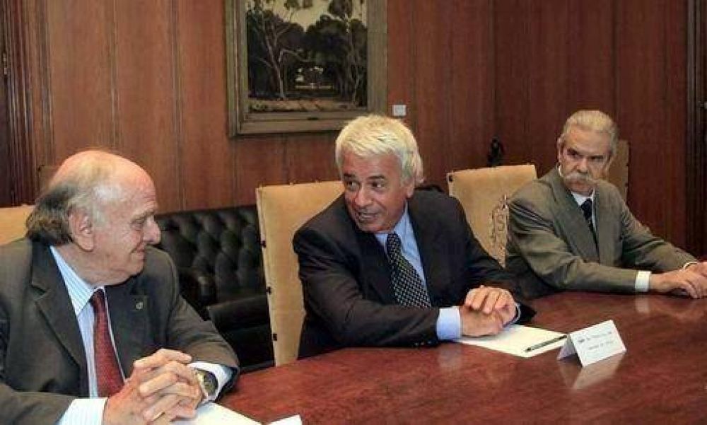 En San Pablo, De la Sota se reuni� con empresarios 