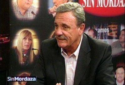 Lacava le responde a Superti 	