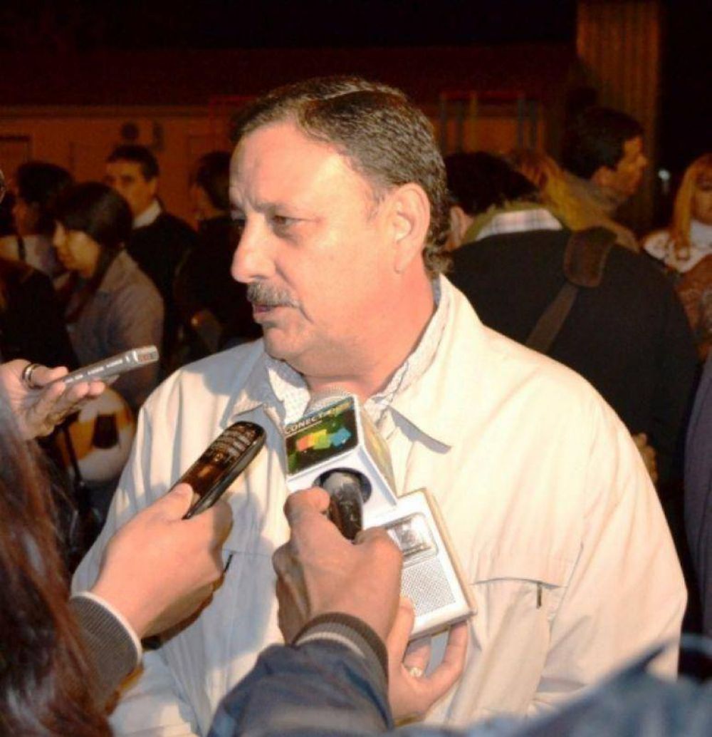 El intendente promulg� ordenanza que proh�be la venta de combustible sin casco