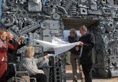 Con mucha emoci�n, se inaugur� el nuevo monumento en homenaje a Santiago Selvetti