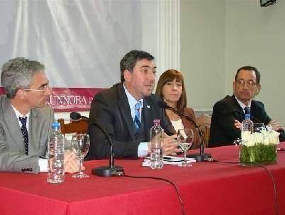 Comenz� a dictarse la Maestr�a Gesti�n de la Cadena Agroindustrial
