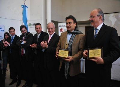 El Ministro de Trabajo inaugur� un centro de formaci�n de la UOM