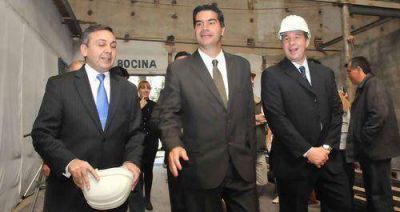 El gobernador recorri� obras del nuevo call center