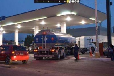 Estacioneros reciben el enojo de usuarios