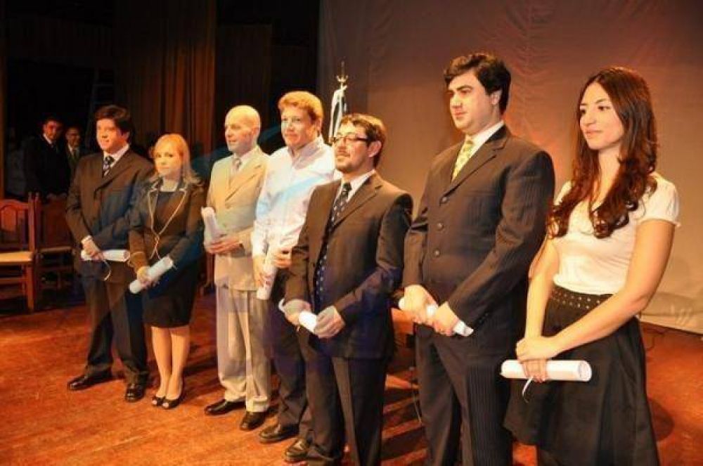 Un joven Concejo Deliberante al que el juez electoral pidi� �sepan honrar el cargo que se les dio�