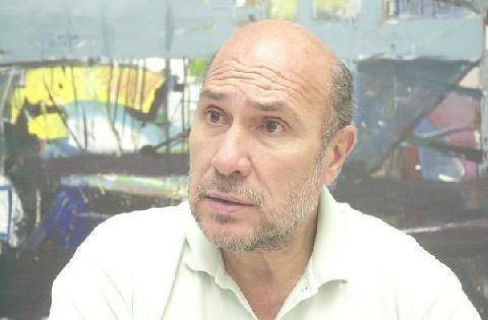 "Se abri� un comp�s de espera", sostuvo Racedo sobre su posible alejamiento 