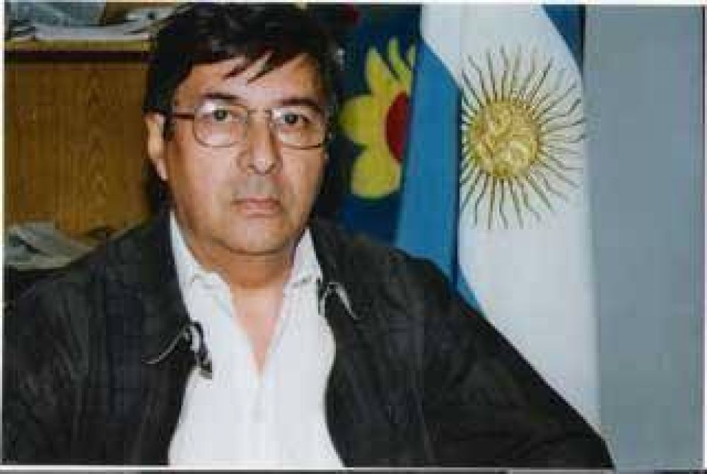 A un a�o de la partida de Roberto Cabral 
