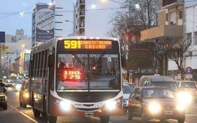 Los micros volvieron a circular normalmente; empresarios y choferes reclaman seguridad