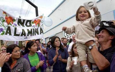 Hoy se realiza la movilizaci�n contra la miner�a en Chubut