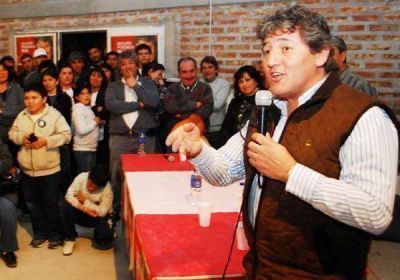 Barbeito recorre el Sur como parte de su campa�a para la gobernaci�n