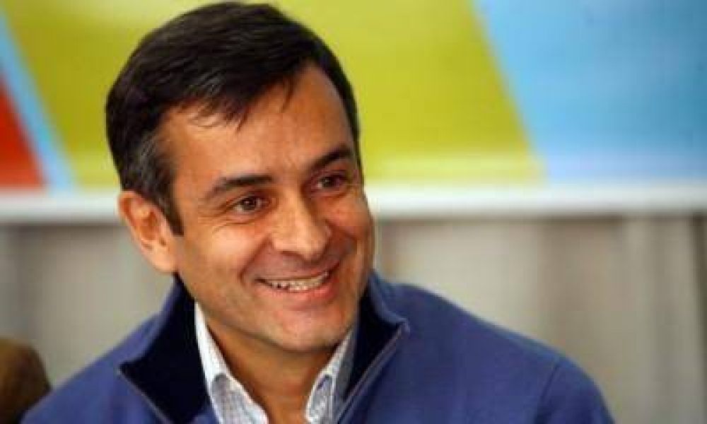 Luis Rosales es el candidato a la gobernaci�n por el Partido Dem�crata