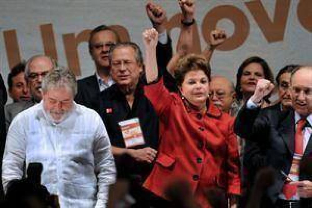 Dilma se aleja de Lula y se acerca m�s a los medios