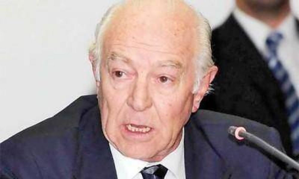 A pesar de haber sido echado, el ex juez Miret quiere una jubilaci�n de privilegio