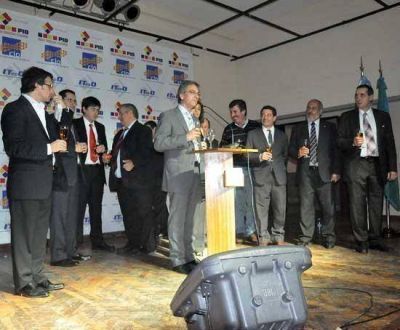 Toda la industria de Olavarr�a y la regi�n celebr� tras un a�o de fuerte crecimiento econ�mico
