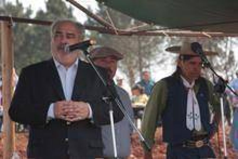 El Gobernador resalt� el crecimiento de la Expo