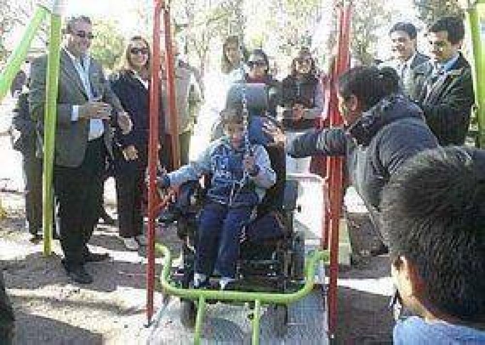 El Gobierno inaugura ma�ana 5 Plazas Integradoras en el Departamento Dupuy