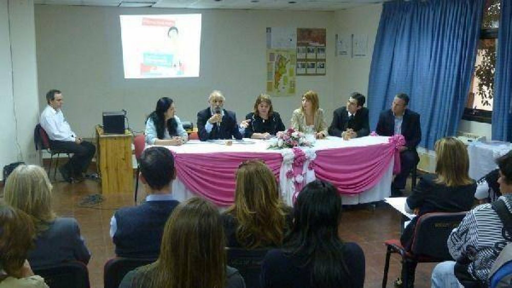 Lanzan plan para alfabetizar a Madres en las chacras del interior