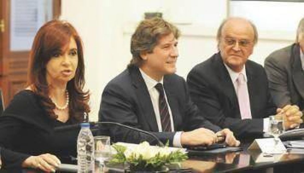 El Gobierno prepara cambios al sistema de ART para reducir costos empresarios