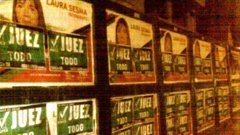 Cruces entre Sesma y militantes de Riutort por la carteler�a 