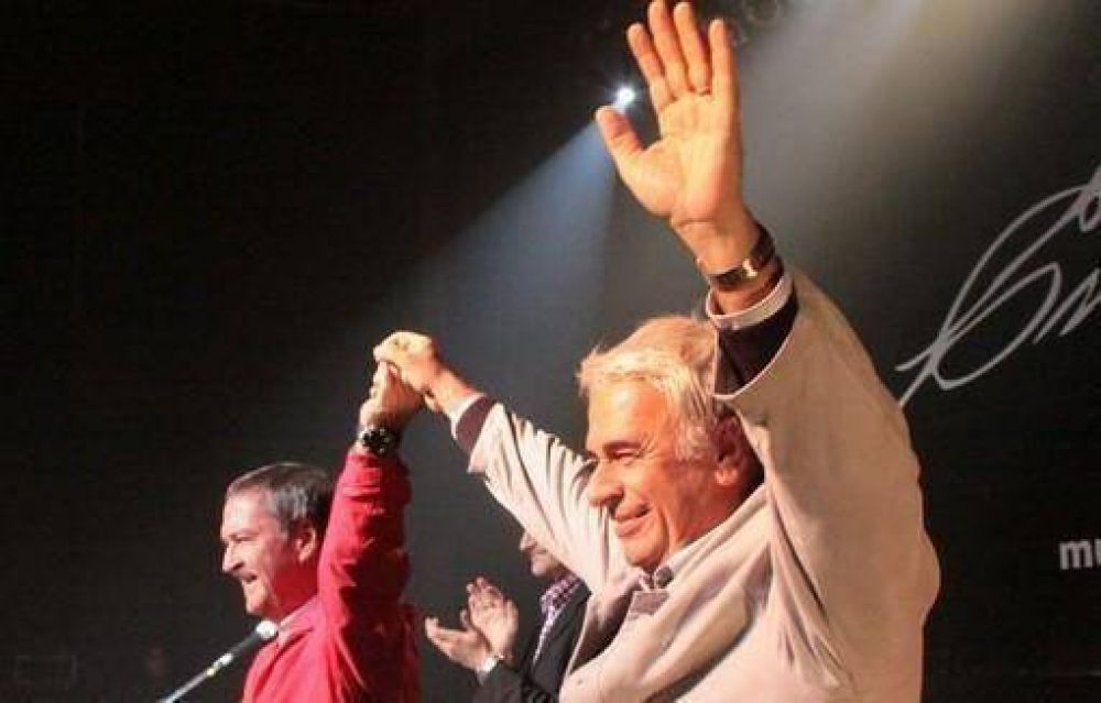 Siguen los remezones en el PJ cordob�s: Schiaretti renunciar� a presidirlo