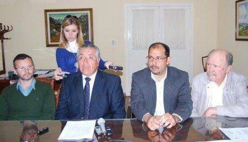 Lanzan campa�a de lucha contra el dengue 