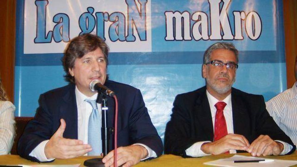 Economistas K llegan divididos a congreso en Paran�