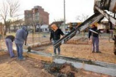 Comenz� el hormigonado de la pista de Skate 