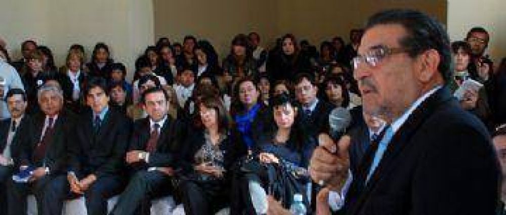 Beder Herrera destac� rol de Escuelas T�cnicas para apuntalar el proceso productivo provincial 