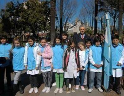 SAN MART�N - LA BANDERA DE SAN MART�N CUMPLI� SU PRIMER A�O DE VIDA