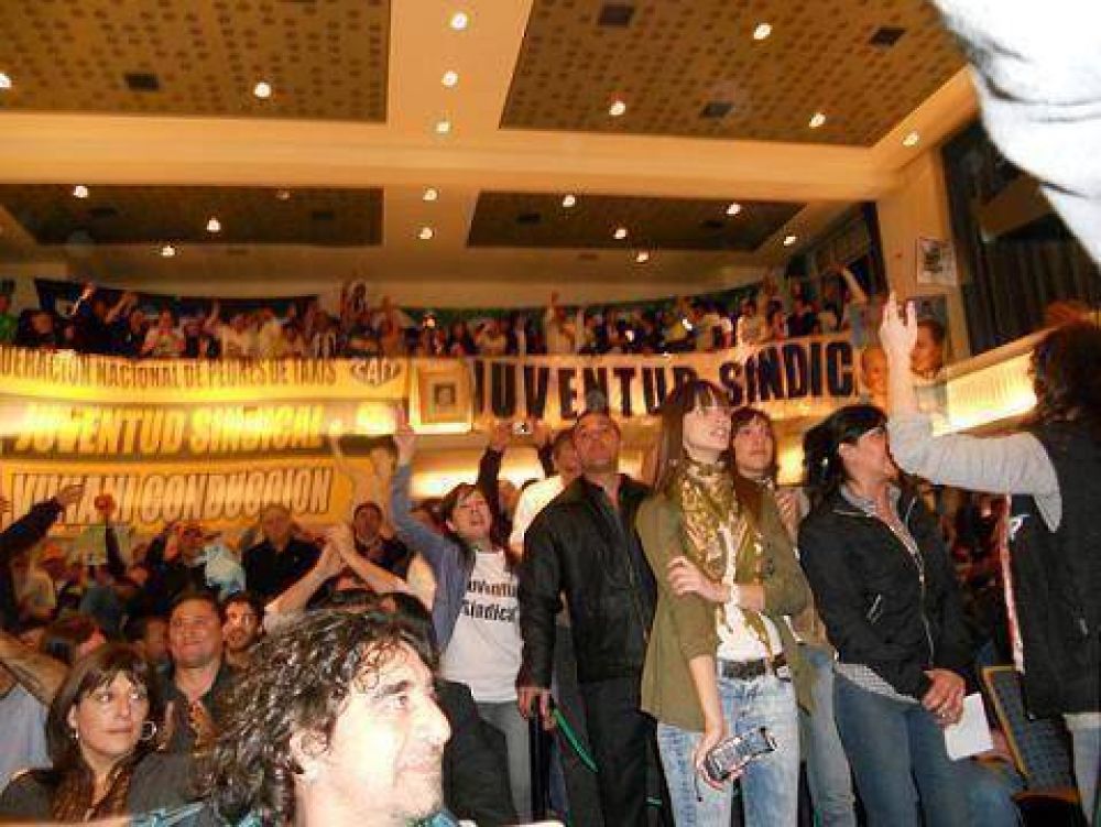 POLITICOS DEL AMBITO LOCAL EN EL LANZAMIENTO DEL CICLO DE FORMACION POLITICA EN LA CGT