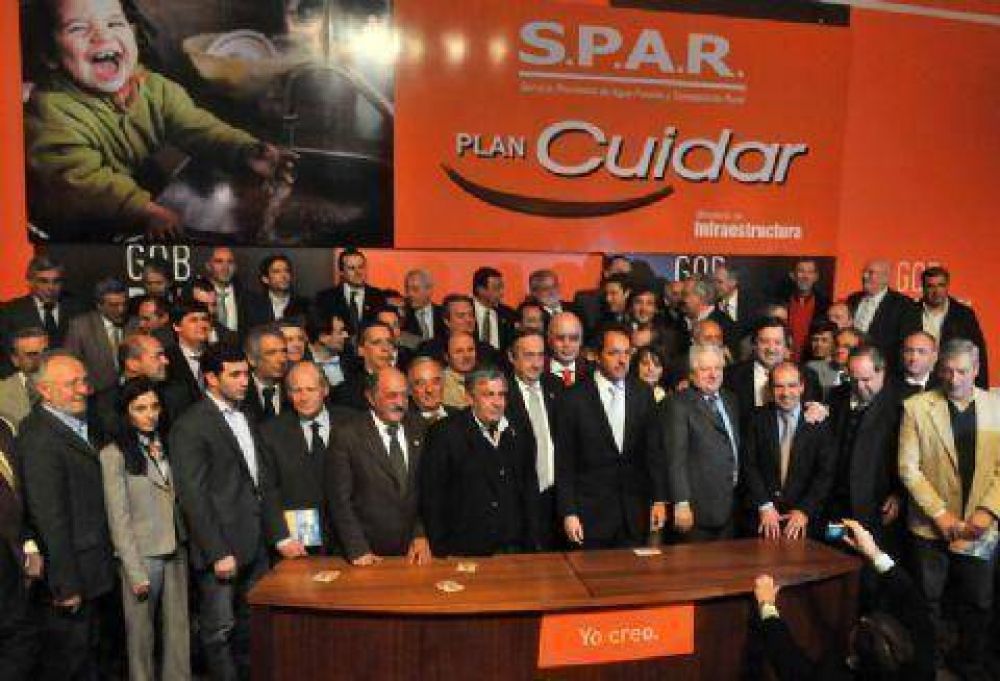 Carignani: �Estamos cerrando con Provincia para llegar al 95 por ciento de cloacas en San Nicol�s�