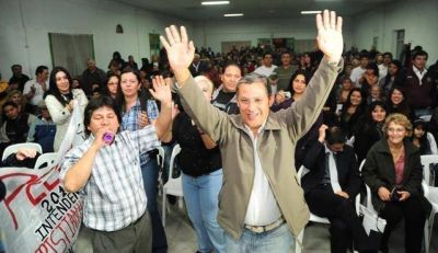 Quiroga explica su nuevo catecismo pol�tico