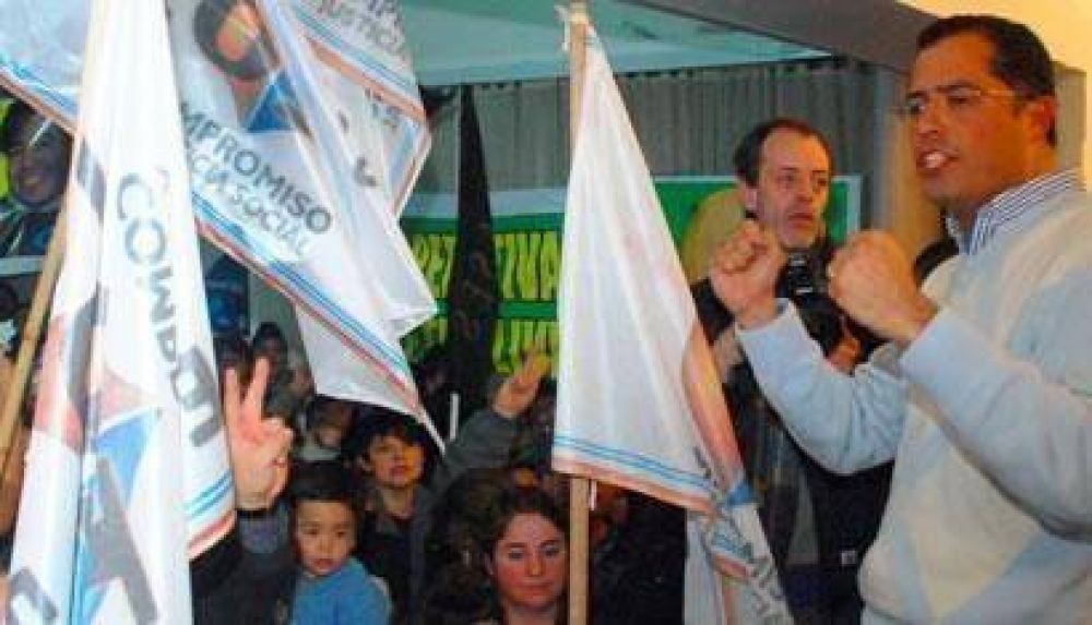 Quiroga lanza el viernes su candidatura en el Centro Cultural