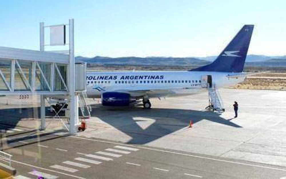  La ceniza deja al desnudo la falta de inversi�n de Aeropuertos 2000