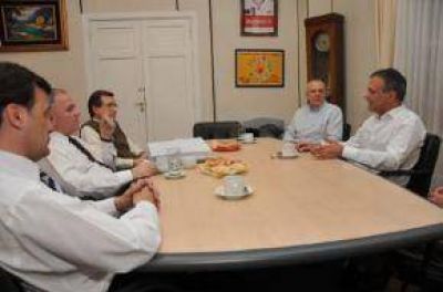 Los Electos y El Superior Buscan Mejorar El Di�logo